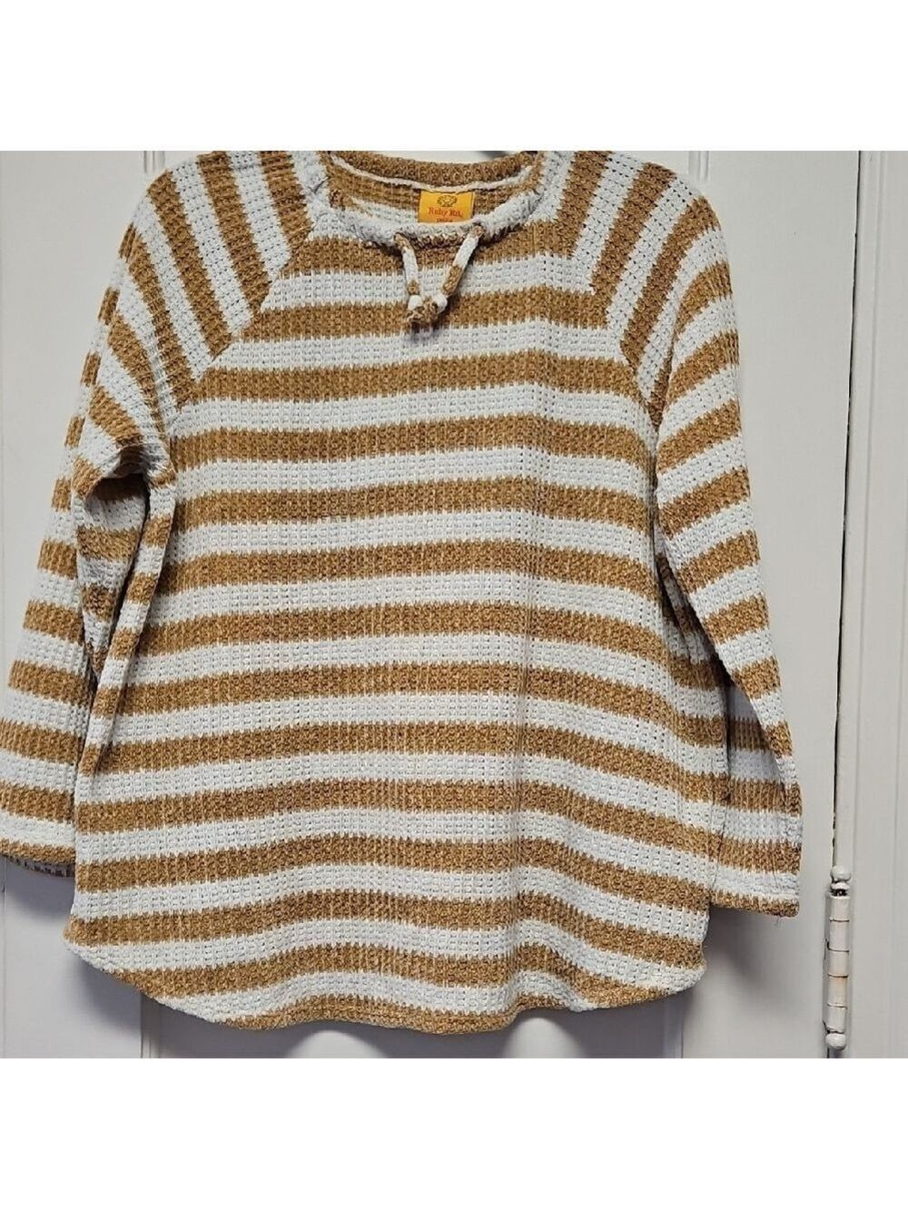 Ruby Rd. Petite Knit Sweater in Cream and Tan XL